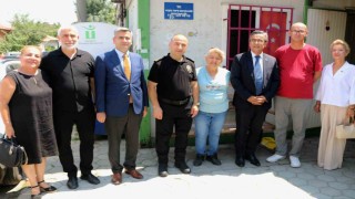 10 yıldır devam eden aşure ikramı bu yıl da sürdü