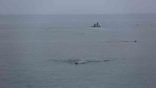 15 Temmuz için Karadenizde 4 kilometre boyunca yüzdüler