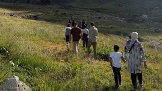 3 bin 500 rakımlı Sat Göllerinde doğa yürüyüşü