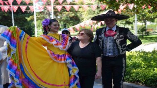 35. Uluslararası Halk Oyunları Festivali Samsunda başladı