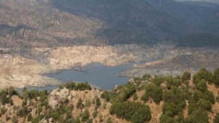 350 milyon metreküp depolama hacmine sahip Adnan Menderes Barajında doluluk seviyesi yüzde 12ye düştü