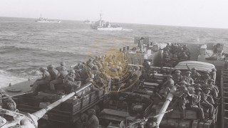 51 yıl sonra gelen arşiv: Kıbrıs Harekatından ilk kez yayınlanan fotoğraflar