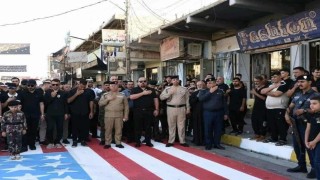 Irak’ta ABD Bayrağı Üzerinden Geçenlere Ceza