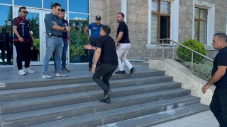Adıyaman Belediye Başkanı Abdurrahman Tutdere gözaltına alındı