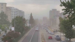 Adıyamanda önce toz taşınımı sonra yağmur etkili oldu