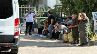 Adli Tıp önünde ailelerin acı bekleyişi sürüyor