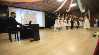 Afetzede öğrenciler, sanatın iyileştirici gücüyle deprem psikolojisini atlattı