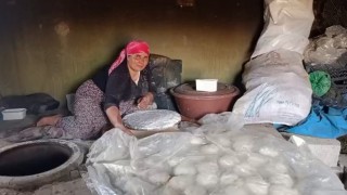 Ağrıda geleneksel tandır ekmeği geleneği sürdürülüyor