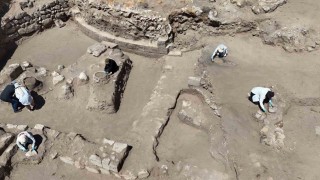 Ahlat Selçuklu Kalesinde başlatılan kazılar tarihe ışık tutacak