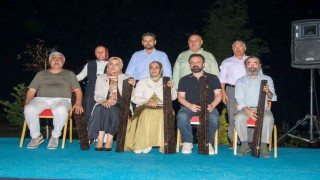 Ahlatta Öykü Gecesi