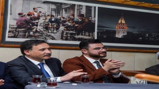 AK Partiden Gençe tepki: Sen Valimizin gadasını al