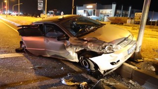 Aksarayda tır ile 2 otomobil çarpıştı: 1 yaralı