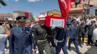 Aksaraylı şehit Özkan Özkanlı dualarla son yolculuğuna uğurlandı