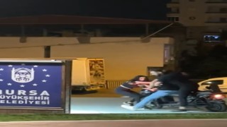 Alkollü kız ortalığı birbirine kattı