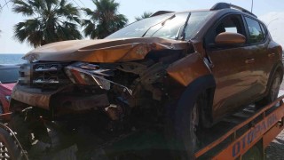 Alkollü sürücü peş peşe kaza yaptı