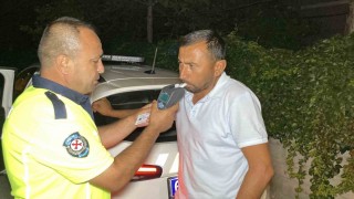 Alkollü sürücüye 11 bin lira ceza kesilerek, ehliyetine el konuldu