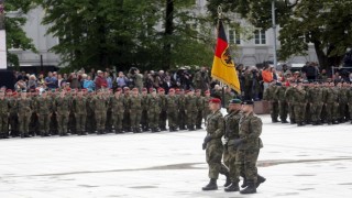 Almanyada yeni askerlik planı: Önce gönüllü sonra zorunlu askerlik