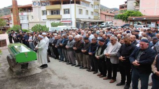 Amasyada cezaevinden çıkan eşinin vurduğu kadın defnedildi