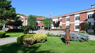 Anadolu Üniversitesi EMYO mezun istihdamında başı çekiyor