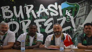 Anfernee Jamal Dijksteel resmen Kocaelisporda