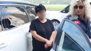 Annesini bıçaklayan genç kız tutuklandı