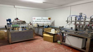 Antalyada 46 bin litre sahte içki ele geçirildi: 3 tutuklama