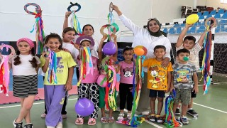 Arabanlı öğrenciler yaz okulunda hem eğleniyor hem gelişiyor