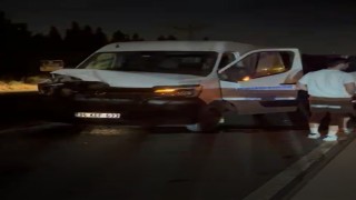 Arnavutköyde başıboş manda zincirleme kazaya neden oldu: Manda telef oldu 3 kişi yaralandı