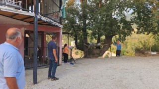 Asırlık Meşe Ağacında “Allah” Yazısı! Görenler Hayran Kalıyor