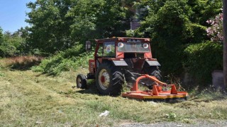 Atakumda yeşil alanlarda bakım çalışması