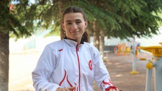 Ayak bağları koptu, spordan kopamadı