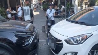 Aydın Efelerde kaldırımlar, engelli ve yaya geçitleri sürekli işgal altında