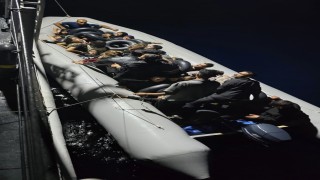 Ayvacık açıklarında 38 kaçak göçmen yakalandı