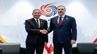 Bakan Fidan Malezyada Singapur Dışişleri Bakanı Balakrishnan ile görüştü