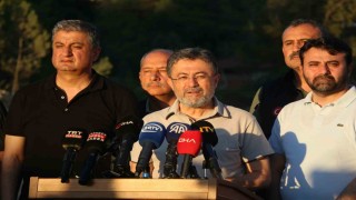 Bakan Yumaklı: Herkes bu savaşta yeşil vatan için mücadele ediyor, bu yangınlar da sönecek, kimsenin şüphesi olmasın