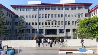 Baklava kutusunda 110 bin euro rüşvet iddiasıyla mahkemeye sevk edilen başkan yardımcısı tutuklandı