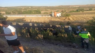 Balıkesirde yolcu otobüsü devrildi: 1i ağır 27 yaralı