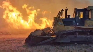 Balıkesirdeki arazi yangınına müdahale sürüyor