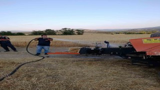 Balya makinesi yangın çıkarttı: Yangın tüpü faciayı önledi