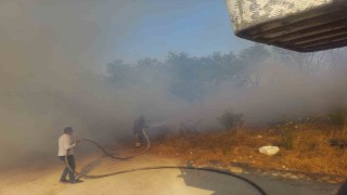 Bandırmada otluk alanda çıkan yangın kontrol altına alındı