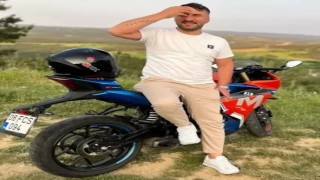 Bariyerlere çarpan motosikletin sürücüsü hayatını kaybetti