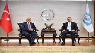 Başkan Büyükkılıç, Merkez Bankası Karahanı makamında ağırladı