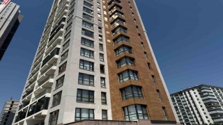 Başkentte 3 kişinin öldüğü bina yangınının görgü şahitleri yaşananları anlattı: Bir annenin de yardım çığlıkları duyuluyordu