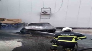 Batmanda park halindeki otomobil yandı