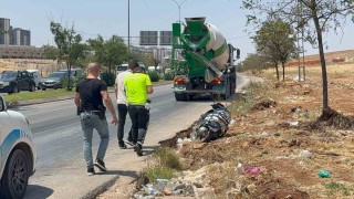 Beton mikserinin altında kalan motosikletteki kadın öldü, oğlu yaralandı