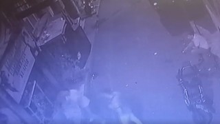 Beyoğlunda dehşet anları: Çay ve su satışı kavgası kanlı bitti
