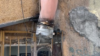 Beyoğlunda yangın paniği: Alevlerin yükseldiği anlar kamerada