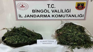 Bingölde bagajda ele geçirilen yaklaşık 18 kilogram uyuşturucuya 4 tutuklama