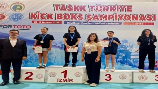 Bitlisli sporcular Kickboks Türkiye Şampiyonasında büyük başarı elde etti