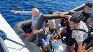 Bodrum açıklarında 13 düzensiz göçmen kurtarıldı